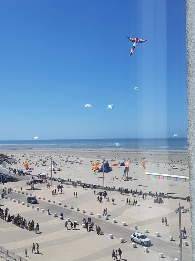 Berck: Front De Mer Avec Vue Sur La Plage Eksteriør billede